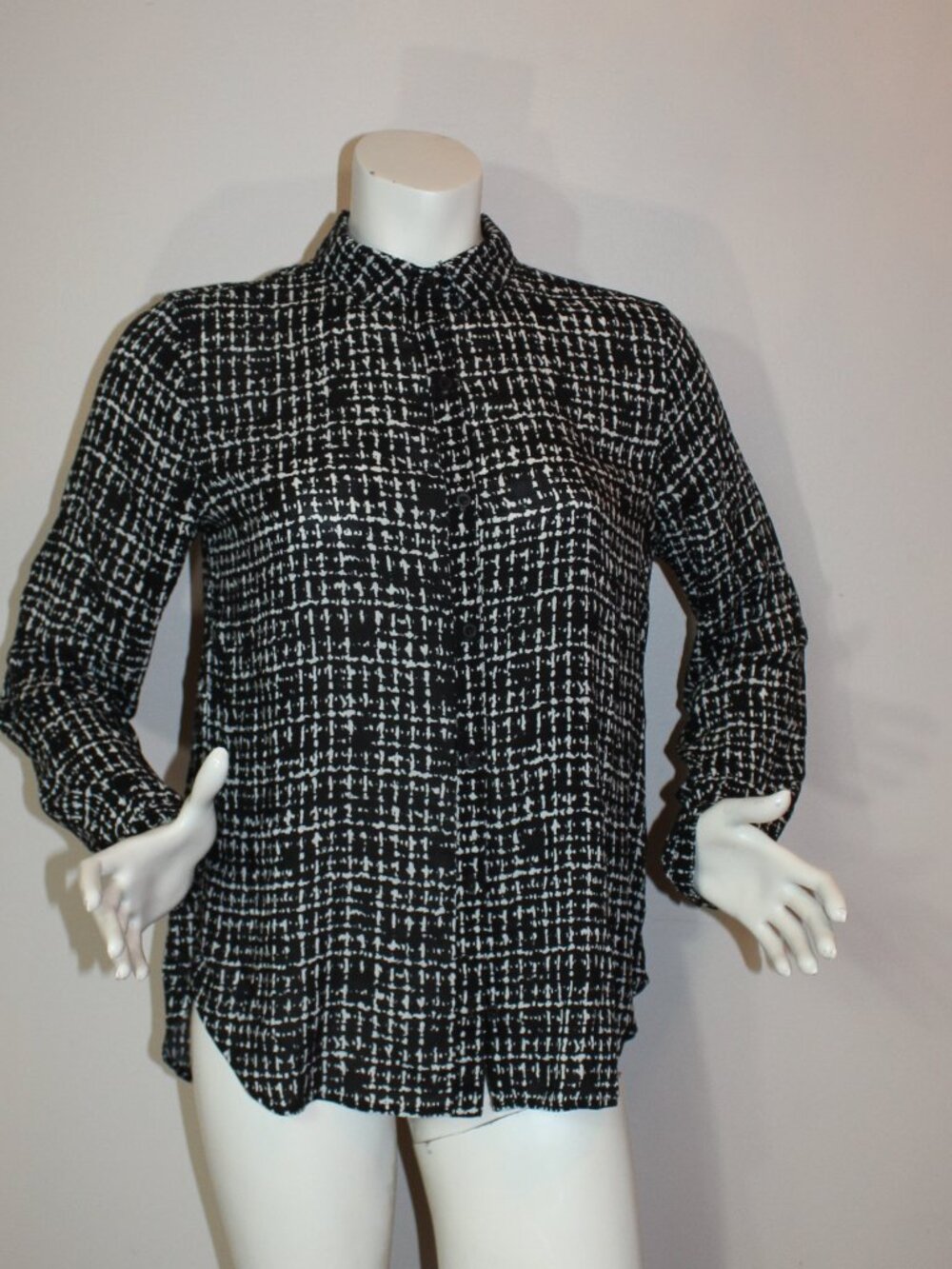 Bella Dahl black white long sleeve blouse size small